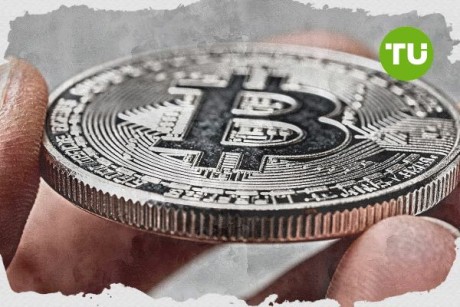 ���رҼ۸�Ԥ�⣺�ձ����м�Ϣ����ر����пռ����ޣ����� CPI ���